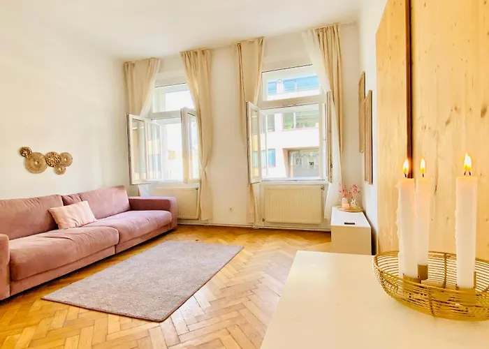 Affordable In Villa, With Garden & Parking דירה וינה