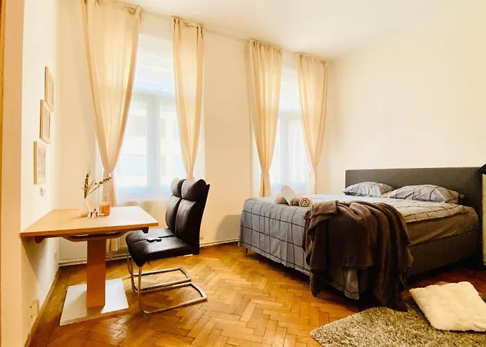 דירה Affordable In Villa, With Garden & Parking וינה
