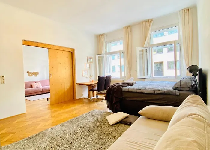 דירה Affordable In Villa, With Garden & Parking וינה