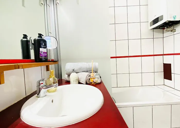 Affordable In Villa, With Garden & Parking * וינה